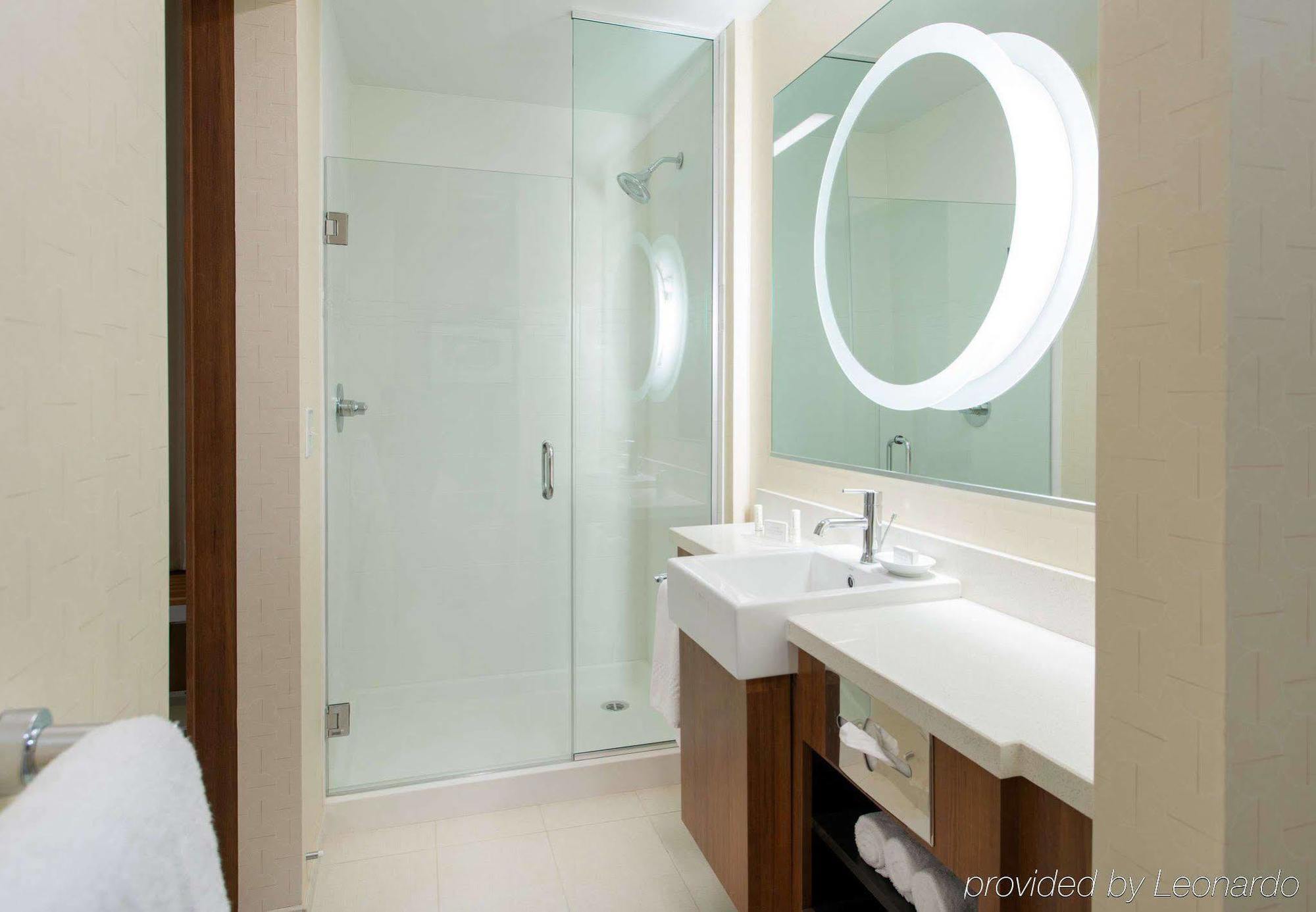 Springhill By Marriott Angeles Burbank/downtown Hotel
